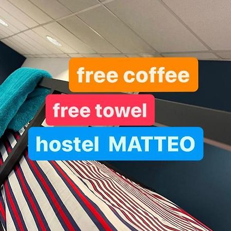 Hostel Matteo Пристина Екстериор снимка