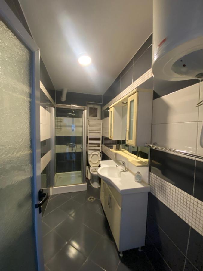 Hostel Matteo Пристина Екстериор снимка