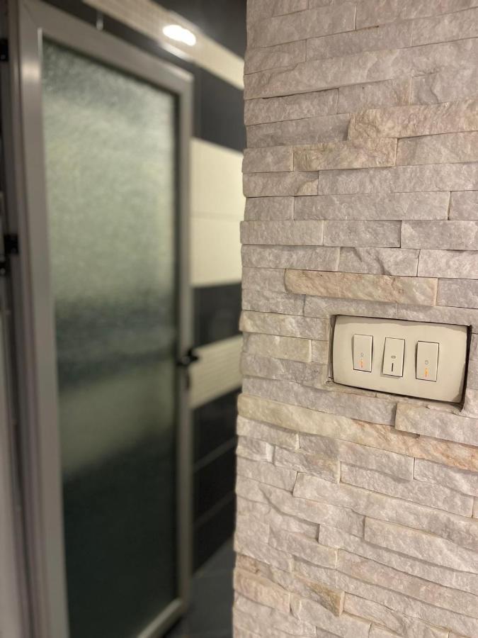Hostel Matteo Пристина Екстериор снимка